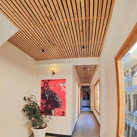 ホテル Yaato Retreat Manāli エクステリア 写真